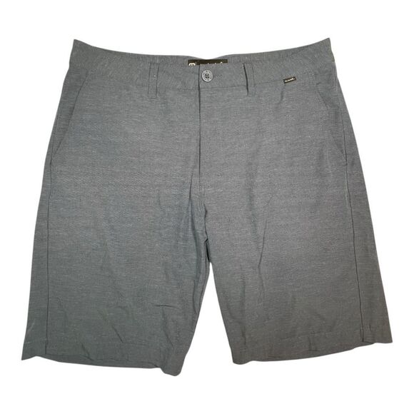 Travis Mathew Men's Flat Front High Rise Bermuda Golf Shorts Gray Size 34 - Picture 2 of 8